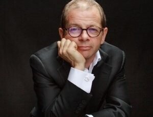 Джим Лоулесс - біографія та список книг