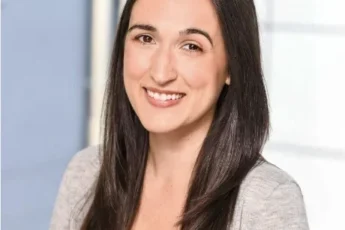 Кейт Бромлі - біографія та список книг